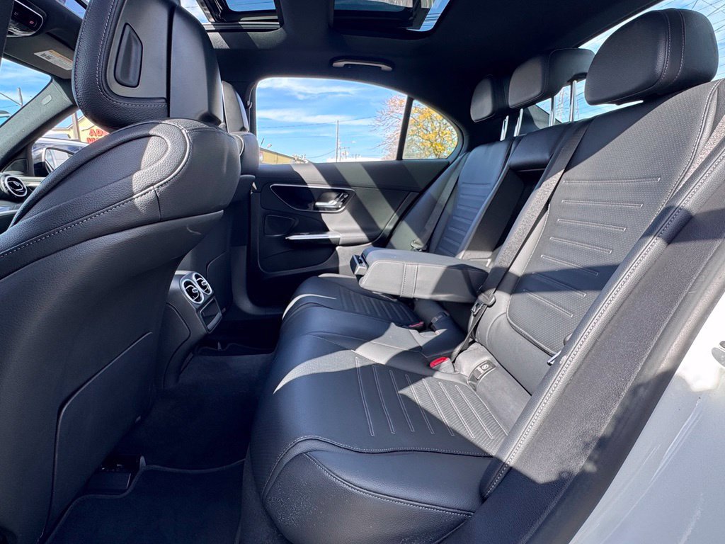 Used 2022 Mercedes-Benz C 300 4MATIC Sedan image 17