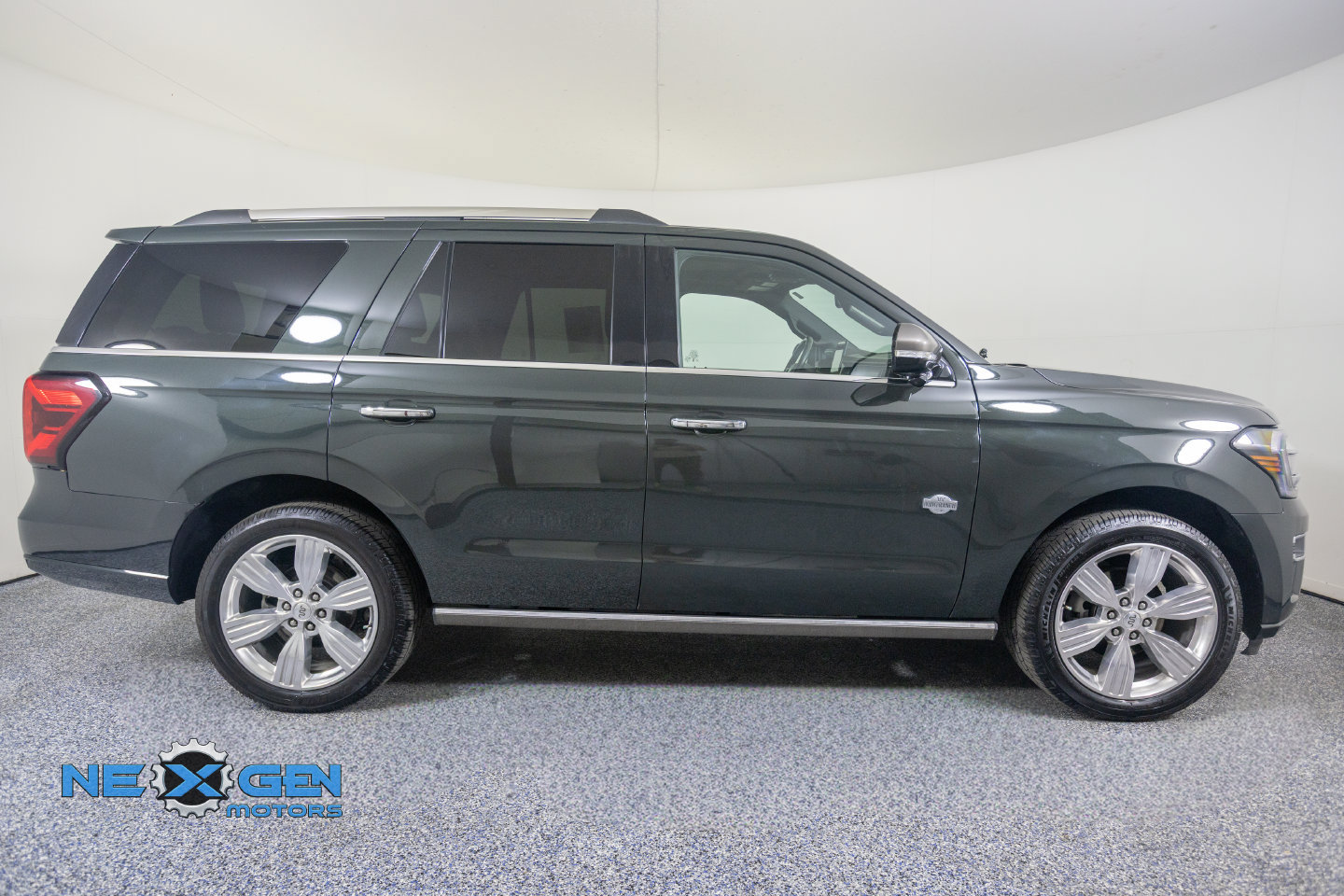 Used 2023 Ford Expedition King Ranch AWD/4WD image 38