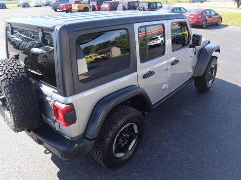 Used 2018 Jeep Wrangler Unlimited Rubicon AWD/4WD image 12