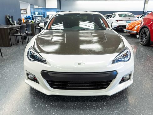 Used 2015 Subaru BRZ Limited w/ Popular Package #2B RWD image 2