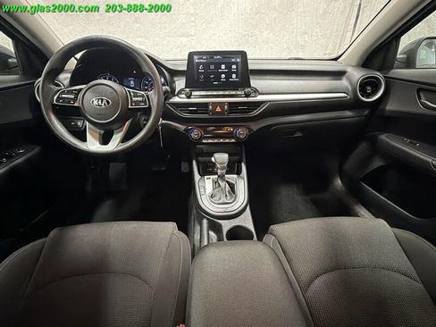 Used 2019 Kia Forte LXS FWD image 6