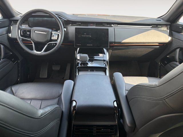 Used 2025 Land Rover Range Rover Sport SE AWD/4WD image 10