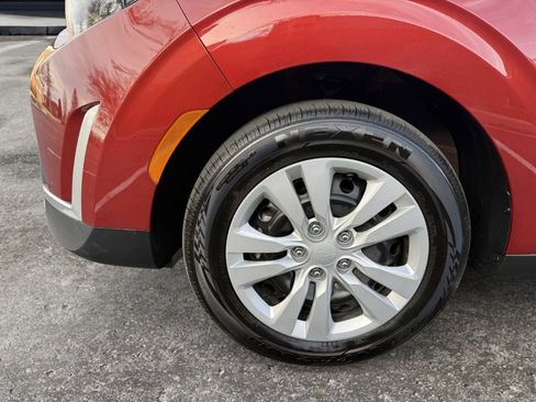 Used 2025 Kia Soul LX image 6