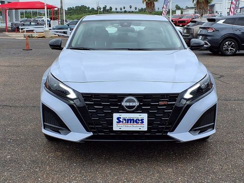 New 2026 Nissan Altima 2.5 SR w/ SR Premium Package FWD image 2