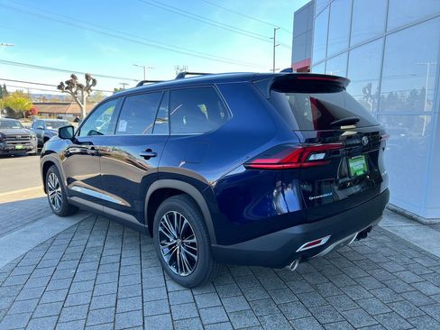 New 2026 Toyota Grand Highlander AWD Hybrid image 3