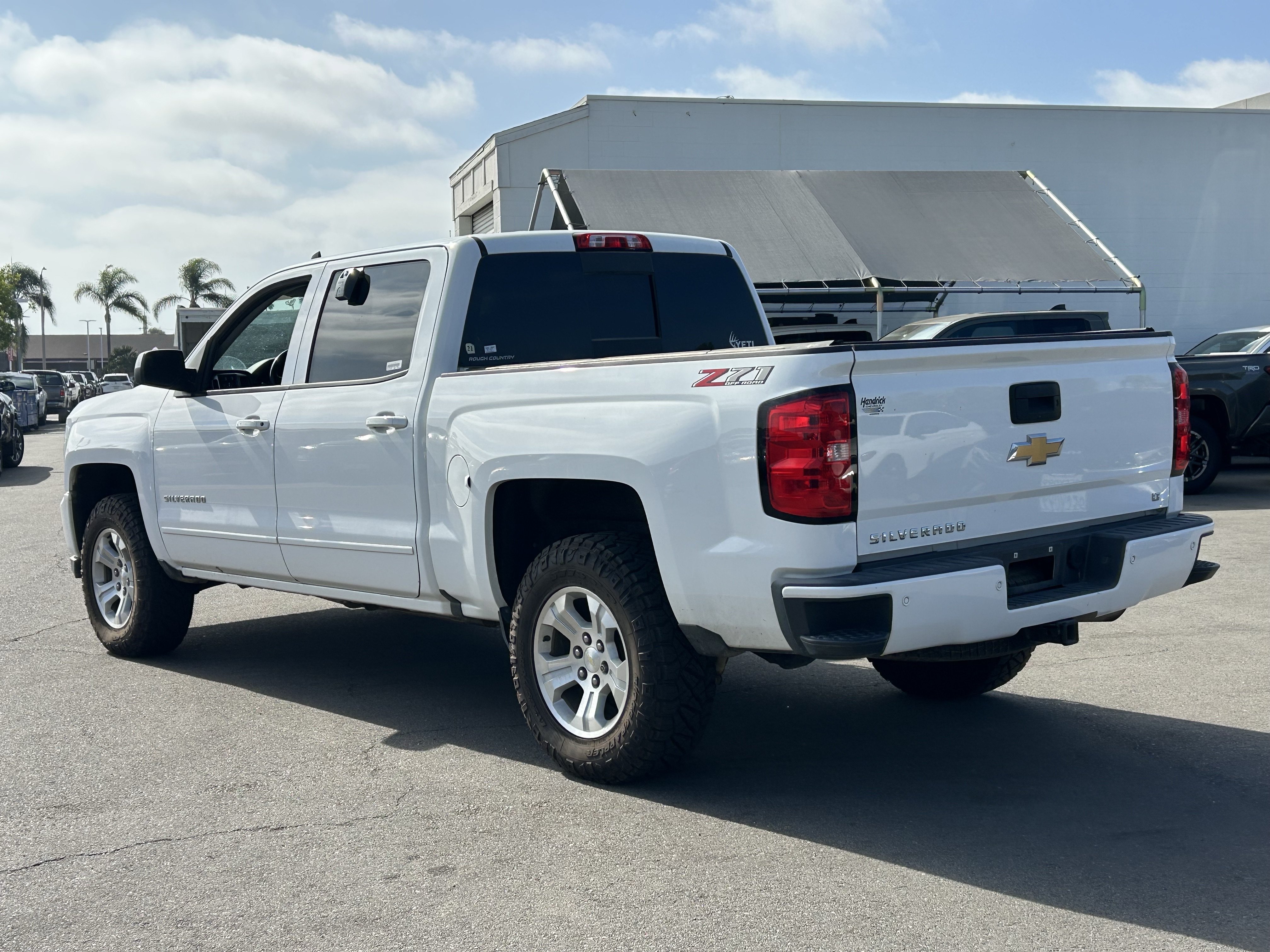 Used 2018 Chevrolet Silverado 1500 LT w/ All Star Edition AWD/4WD image 3