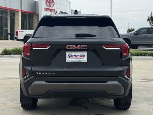 Used 2026 GMC Terrain Elevation FWD image 5