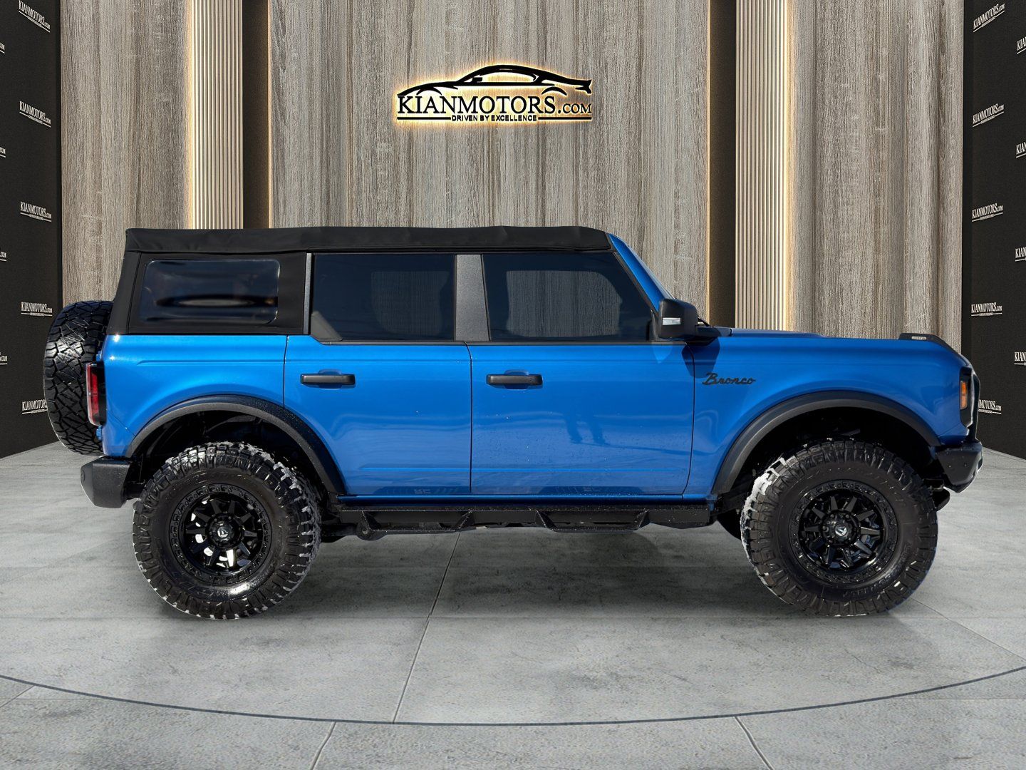 Used 2022 Ford Bronco Wildtrak AWD/4WD image 13