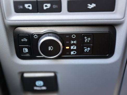 Used 2024 Ford F150 XLT w/ Equipment Group 302A MID image 40