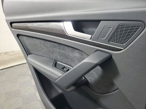 Used 2024 Audi SQ5 Premium Plus AWD/4WD image 17
