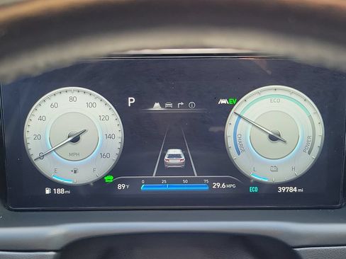 Used 2023 Hyundai Tucson Limited AWD/4WD image 25
