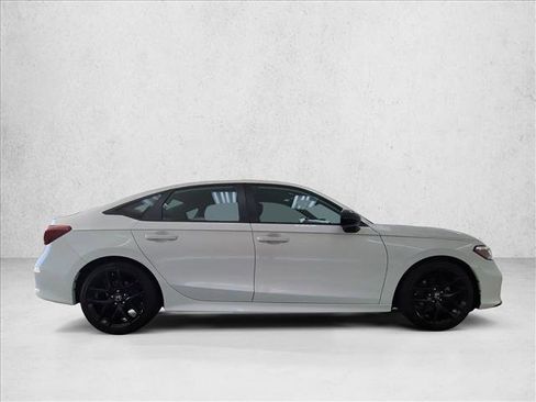 Used 2025 Honda Civic Sport image 4
