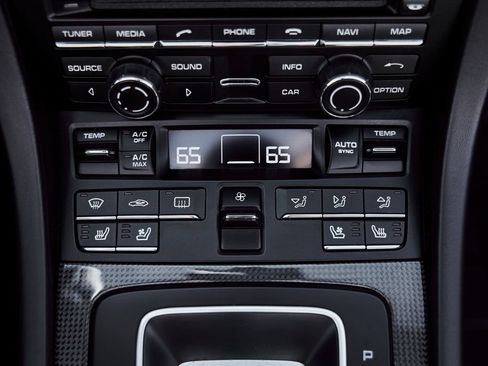 Used 2014 Porsche 911 Turbo S AWD/4WD image 61