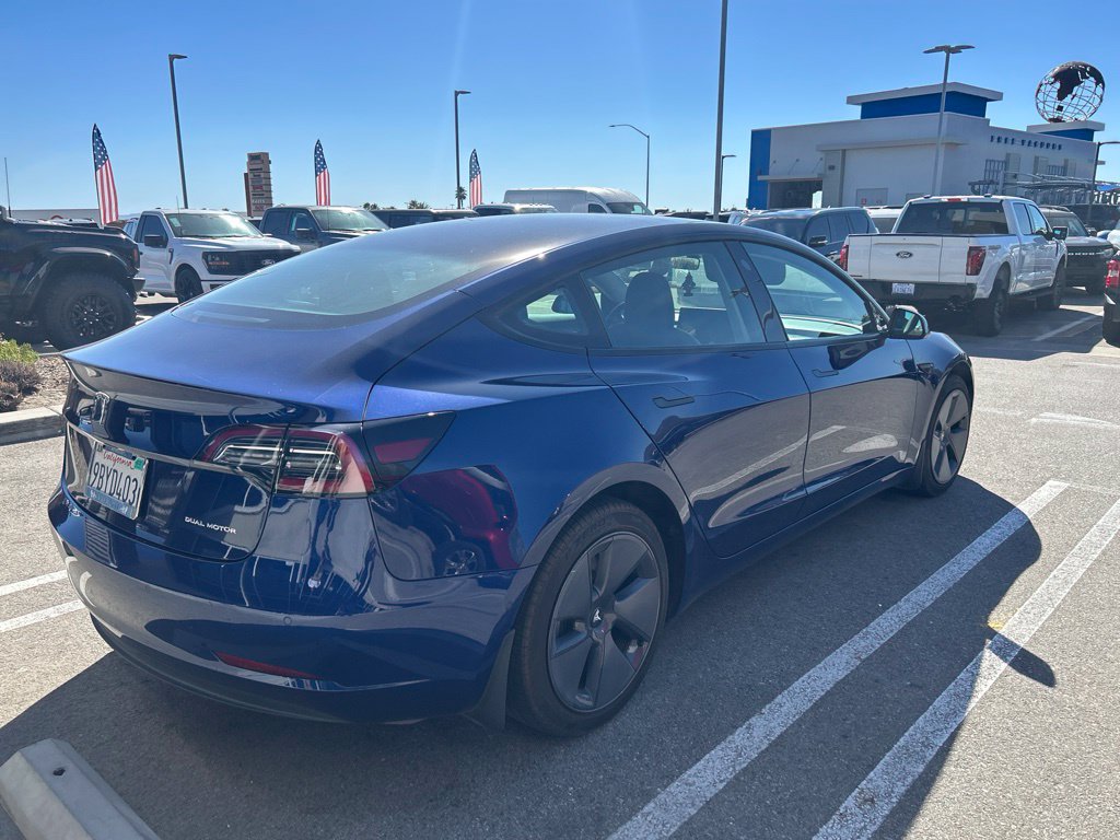 Used 2022 Tesla Model 3 Long Range AWD/4WD image 5