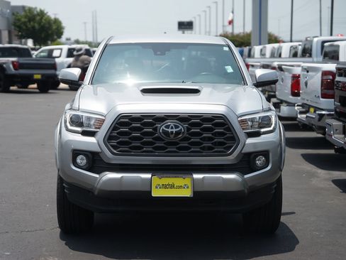 Used 2023 Toyota Tacoma TRD Sport AWD/4WD image 3