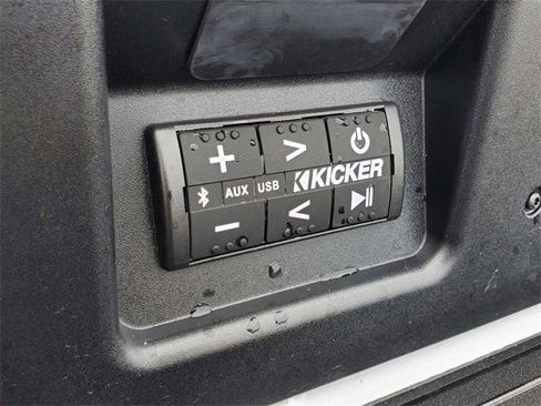 Certified 2024 GMC Sierra 1500 AT4X image 30