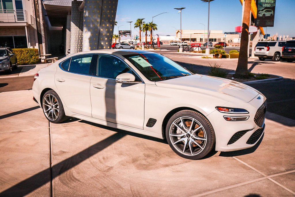 Used 2025 Genesis G70 2.5T RWD image 5