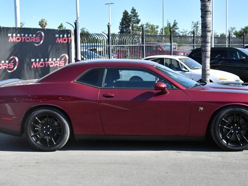 Used 2021 Dodge Challenger R/T Scat Pack w/ Shaker Package RWD image 9