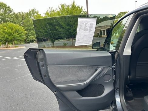 Used 2023 Tesla Model Y Long Range AWD/4WD image 58