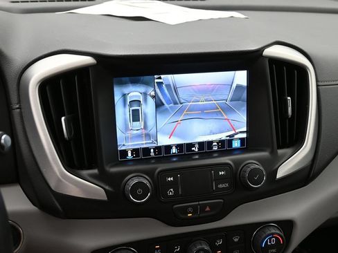 Used 2024 GMC Terrain SLT w/ Infotainment Package II AWD/4WD image 14