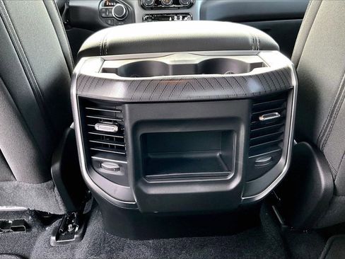 New 2026 RAM 1500 Big Horn AWD/4WD image 16
