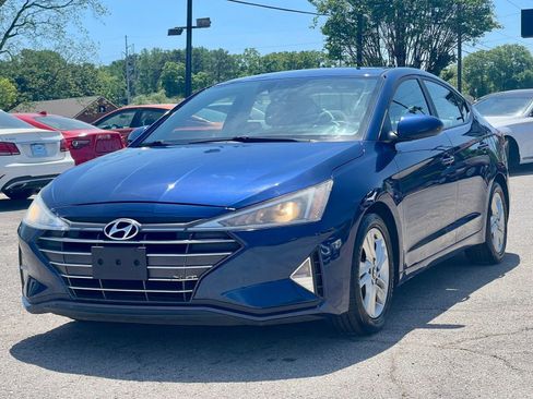 Used 2019 Hyundai Elantra Sedan FWD image 1