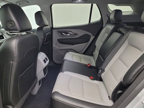 Used 2022 GMC Terrain SLT w/ LPO, Floor Liner Package image 18