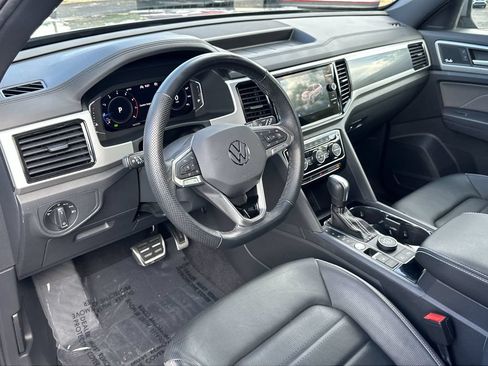 Used 2023 Volkswagen Atlas Cross Sport SEL Premium R-Line AWD/4WD image 18
