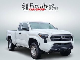 Used 2025 Toyota Tacoma SR w/ SR Upgrade Package video 2