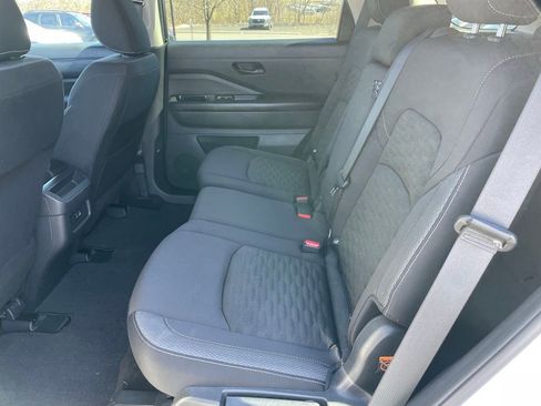 Certified 2024 Nissan Pathfinder S w/ Cargo Package image 8