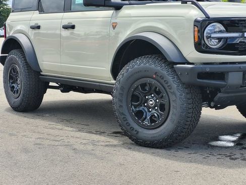 New 2026 Ford Bronco Badlands AWD/4WD image 2