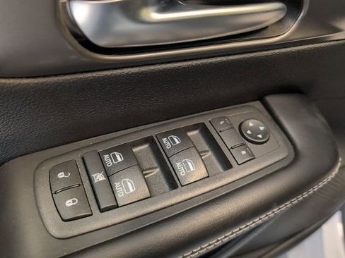 New 2026 Chrysler Voyager LX image 13