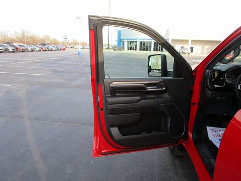 Used 2024 Chevrolet Silverado 3500 LT w/ Convenience Package image 17