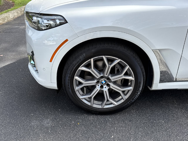 Used 2021 BMW X7 xDrive40i AWD/4WD image 8