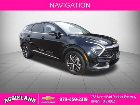 Used 2025 Kia Sportage EX image 1