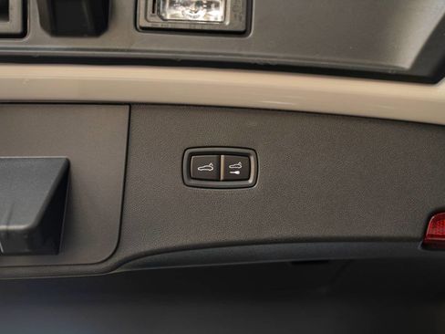 New 2026 Porsche Cayenne S image 31