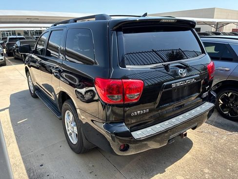 Used 2015 Toyota Sequoia SR5 RWD image 15