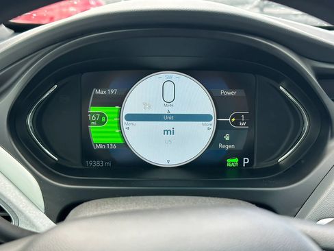 Used 2021 Chevrolet Bolt LT FWD image 31