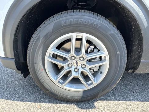 New 2025 Ford Explorer Active w/ Active Comfort Package image 9