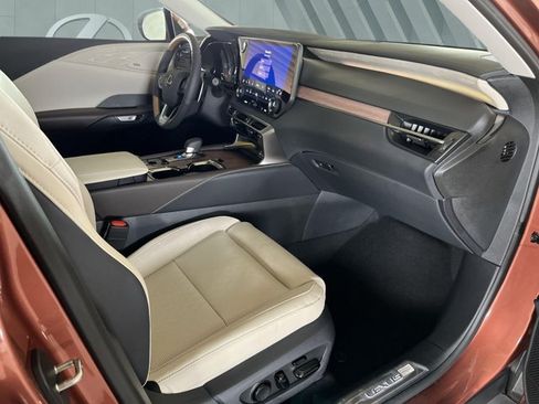 Certified 2026 Lexus RX 350 FWD w/ Convenience Package image 26