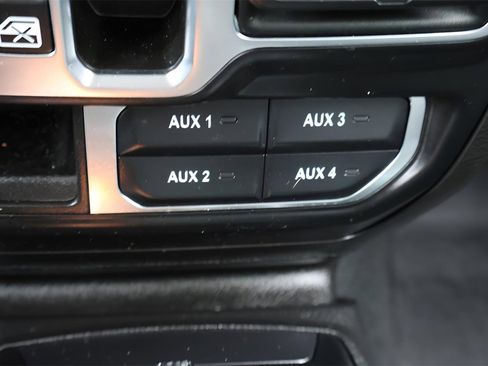 Used 2022 Jeep Wrangler Unlimited Sahara image 27