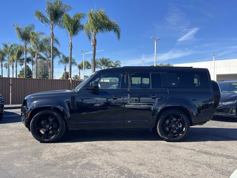 Used 2023 Land Rover Defender 130 X-Dynamic SE image 36