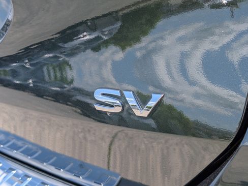 Used 2018 Nissan Rogue SV FWD image 26