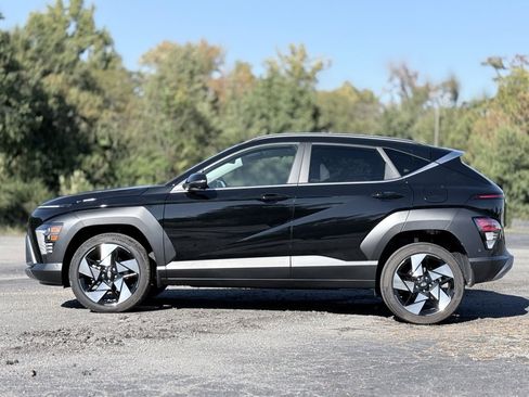 Certified 2025 Hyundai Kona Limited image 4