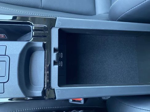 Used 2024 Toyota Prius Limited w/ Limited Premium Package image 20