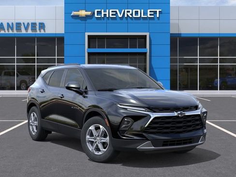 New 2026 Chevrolet Blazer LT w/ Convenience Package FWD image 8
