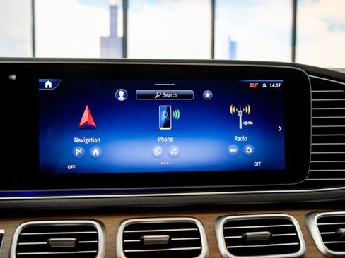 Certified 2025 Mercedes-Benz GLE 450 4MATIC image 19