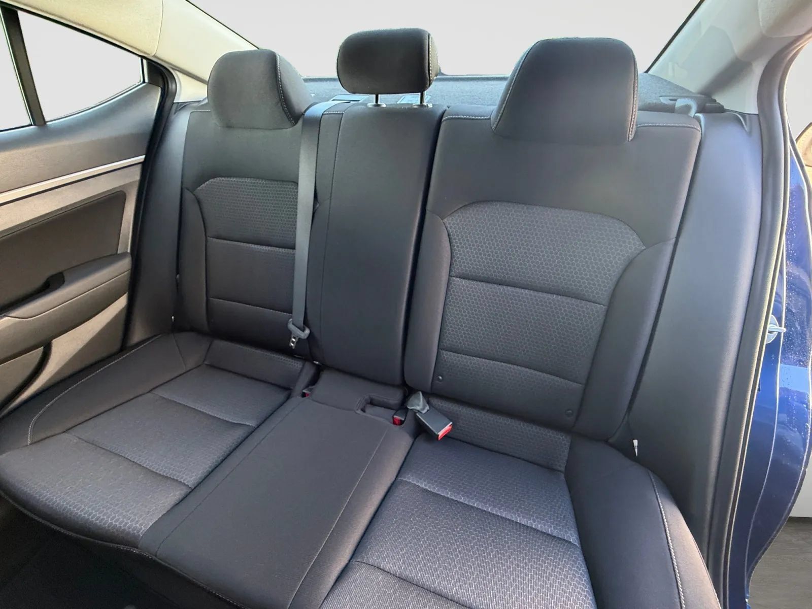 Used 2017 Hyundai Elantra Value Edition FWD image 15