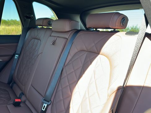 New 2026 BMW X5 sDrive40i image 16