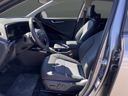 New 2026 Kia Niro EX FWD image 27